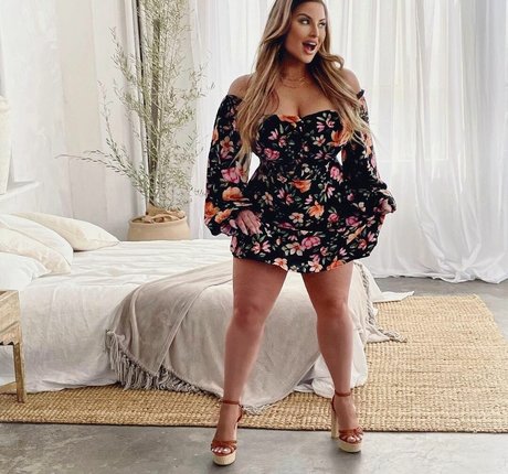 Nacktes geleaktes OnlyFans-Foto von Ashley Alexiss