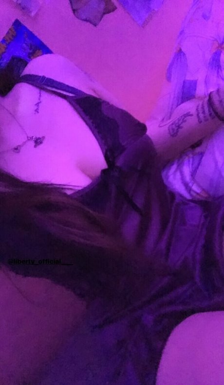 Nacktes geleaktes OnlyFans-Foto von Fishzombie