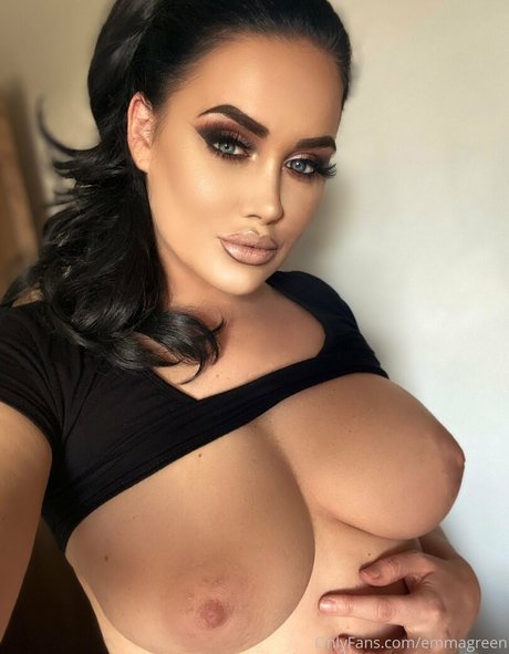 Nacktes geleaktes OnlyFans-Foto von Emma Green