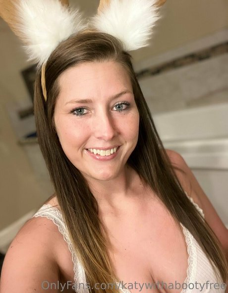 Nacktes geleaktes OnlyFans-Foto von Katywithabootyfree