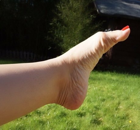 Feetworthfollowing