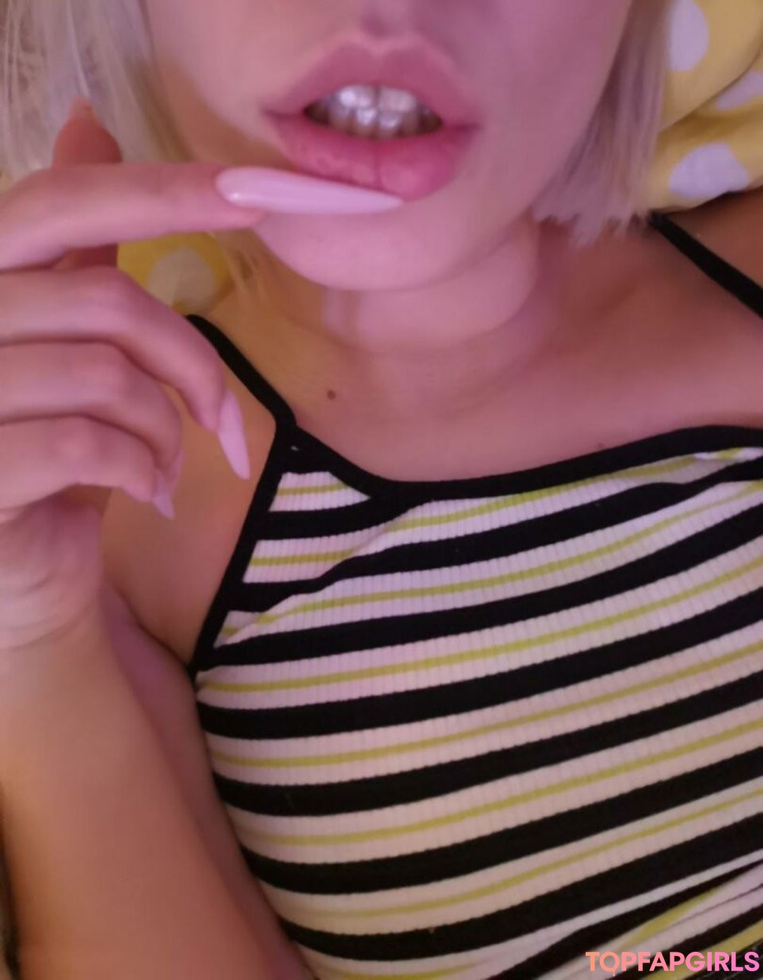 Nacktes geleaktes OnlyFans-Foto von Funsnail #1054