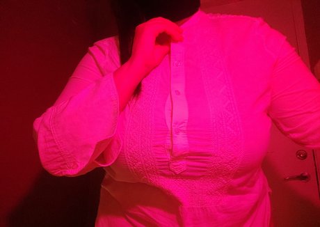 Nacktes geleaktes OnlyFans-Foto von Lady Mcbosom