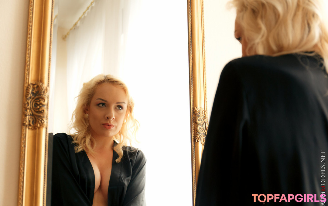 Nacktes geleaktes OnlyFans-Foto von Charmmodels #1895