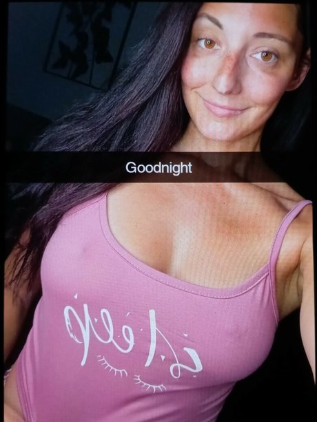 Nacktes geleaktes OnlyFans-Foto von Leelee