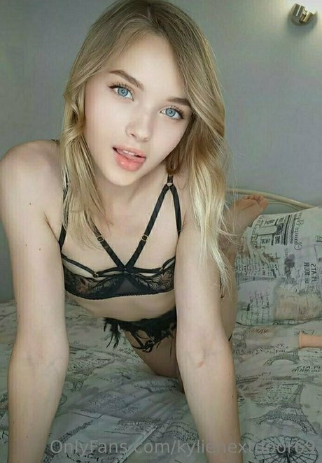Kylienextdoor69