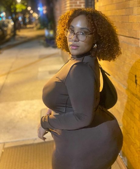 Nacktes geleaktes OnlyFans-Foto von Kathrynn Marie