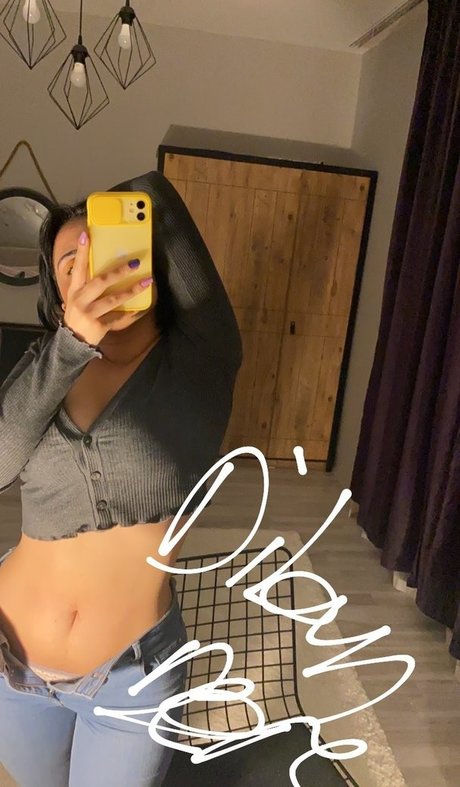 Nacktes geleaktes OnlyFans-Foto von Dilan Dere