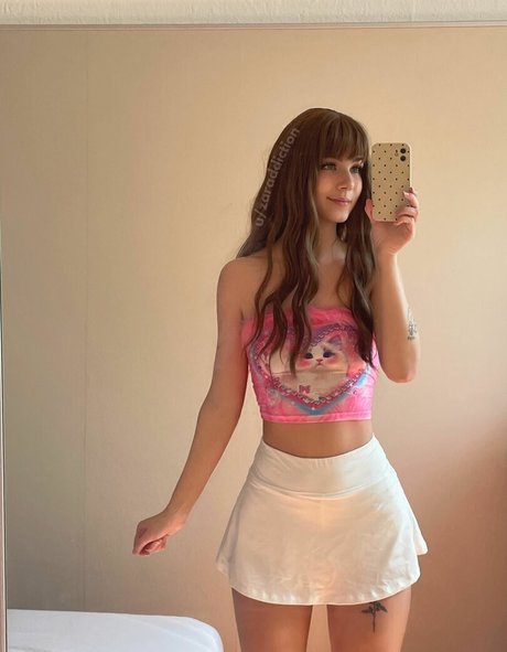 Nacktes geleaktes OnlyFans-Foto von Zaraddiction