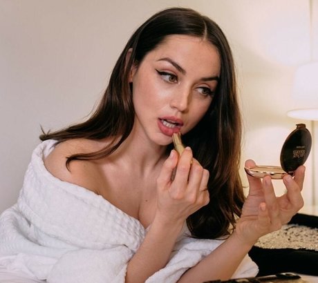 Nacktes geleaktes OnlyFans-Foto von Ana De Armas