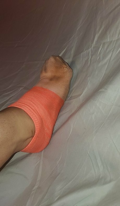 Nacktes geleaktes OnlyFans-Foto von Missfeetstink