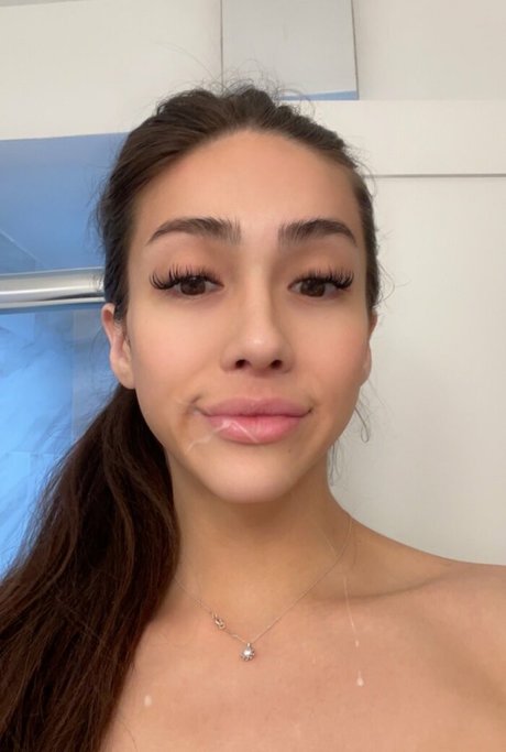 Nacktes geleaktes OnlyFans-Foto von Uyuna