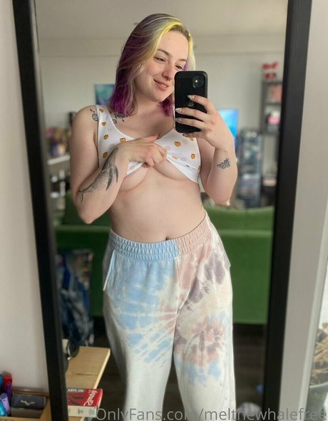 Nacktes geleaktes OnlyFans-Foto von Melthewhalefree