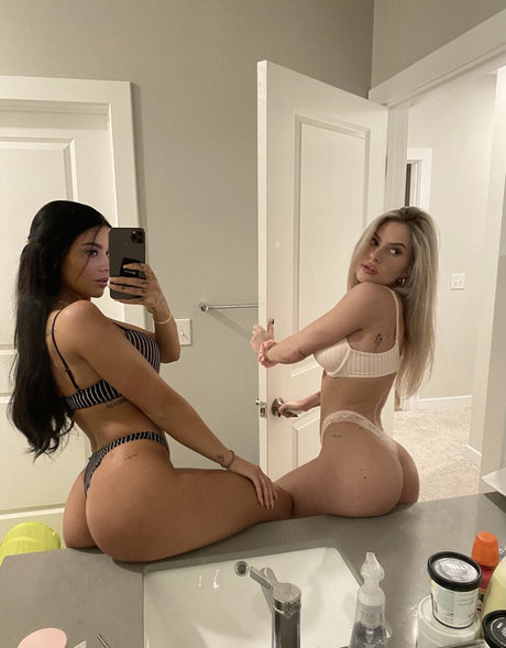 Nacktes geleaktes OnlyFans-Foto von Claudia Walsh