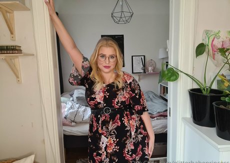 Nacktes geleaktes OnlyFans-Foto von Glitterbabeprincess