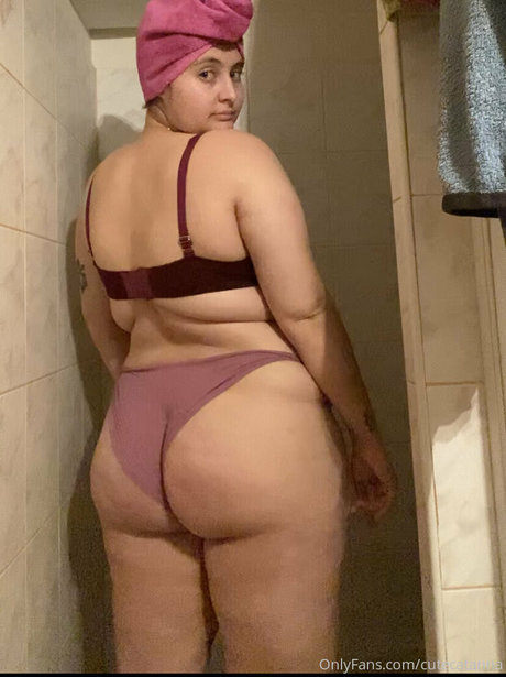 Nacktes geleaktes OnlyFans-Foto von Cutecatanna