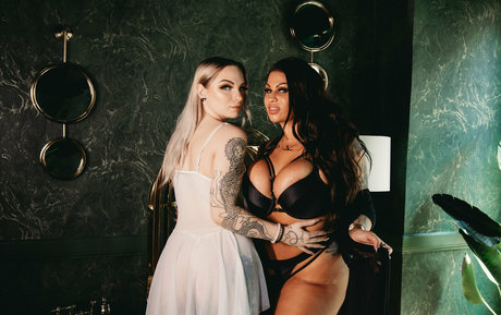 Nacktes geleaktes OnlyFans-Foto von Demonfatale