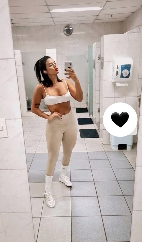 Nacktes geleaktes OnlyFans-Foto von Juju Bellini