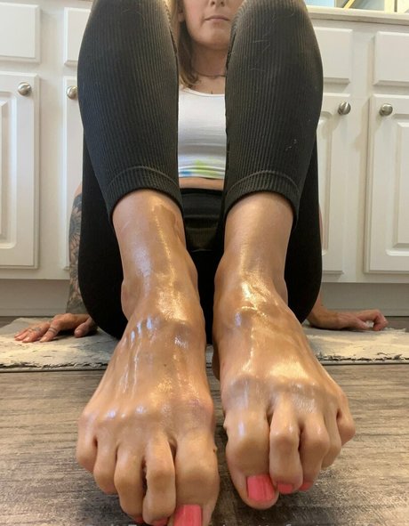 Nacktes geleaktes OnlyFans-Foto von Prettyfeetandface