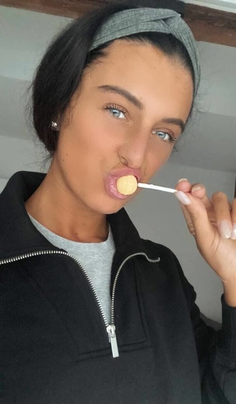 Nacktes geleaktes OnlyFans-Foto von Callmejuliia