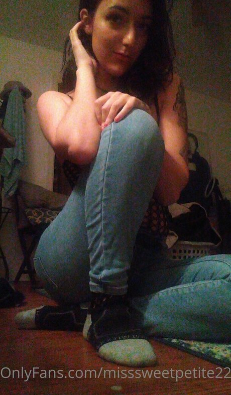 Misssweetpetite22