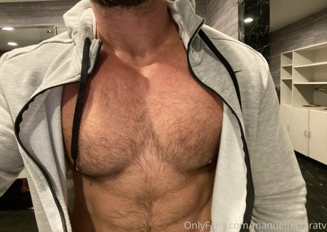 Nacktes geleaktes OnlyFans-Foto von Manuelferraratv