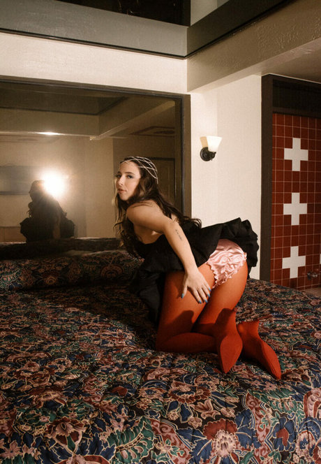 Nacktes geleaktes OnlyFans-Foto von Esther Povitsky