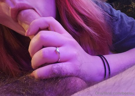 Nacktes geleaktes OnlyFans-Foto von Beelou