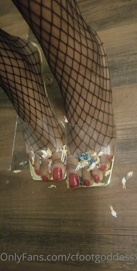 Nacktes geleaktes OnlyFans-Foto von Cfootgoddessx