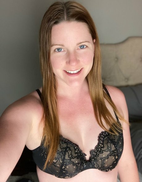 Nacktes geleaktes OnlyFans-Foto von Bootyshortsgirl