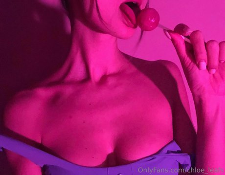 Nacktes geleaktes OnlyFans-Foto von Chloe Leafs