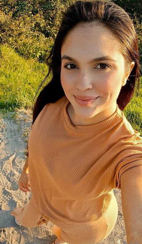 Nacktes geleaktes OnlyFans-Foto von Angyb05