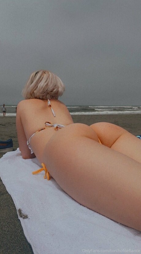 Nacktes geleaktes OnlyFans-Foto von Torchofdefiance