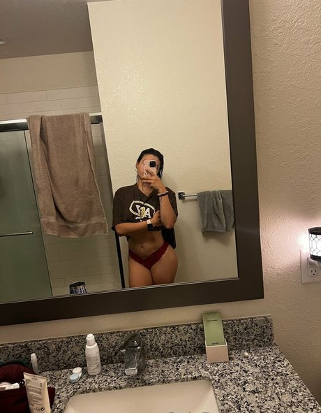 Nacktes geleaktes OnlyFans-Foto von Xxloy