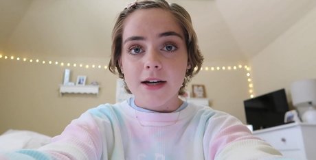 Nacktes geleaktes OnlyFans-Foto von Lauren Mae