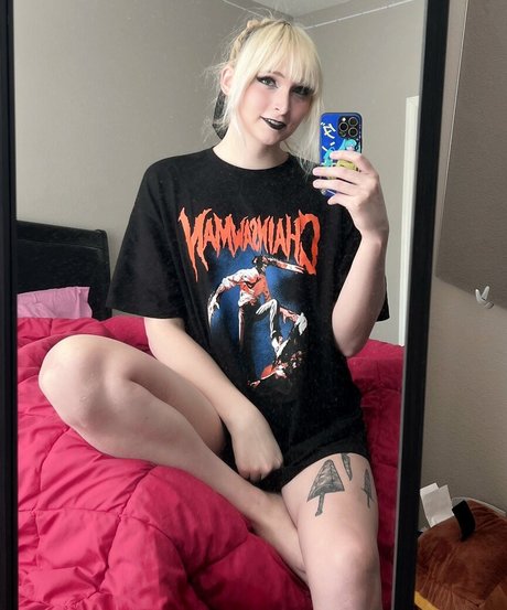 Nacktes geleaktes OnlyFans-Foto von Rosewaltzex
