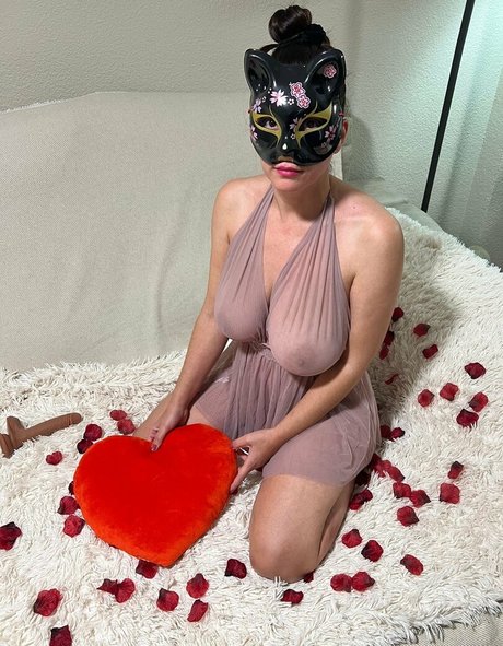 Nacktes geleaktes OnlyFans-Foto von Hotasiancouple