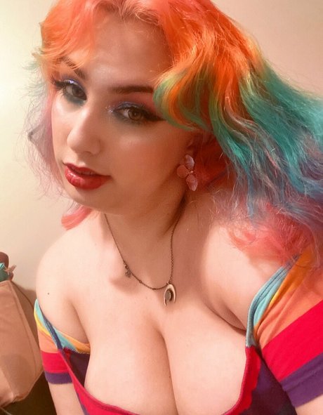 Nacktes geleaktes OnlyFans-Foto von Pixlsugr