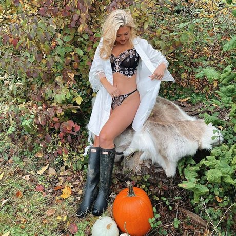 Nacktes geleaktes OnlyFans-Foto von Thebigtittiecommittee