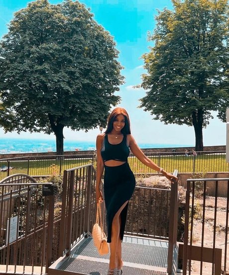 Nacktes geleaktes OnlyFans-Foto von Ainett Stephens