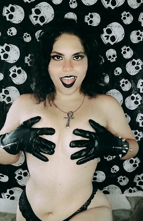 Nacktes geleaktes OnlyFans-Foto von Crimsonghoul