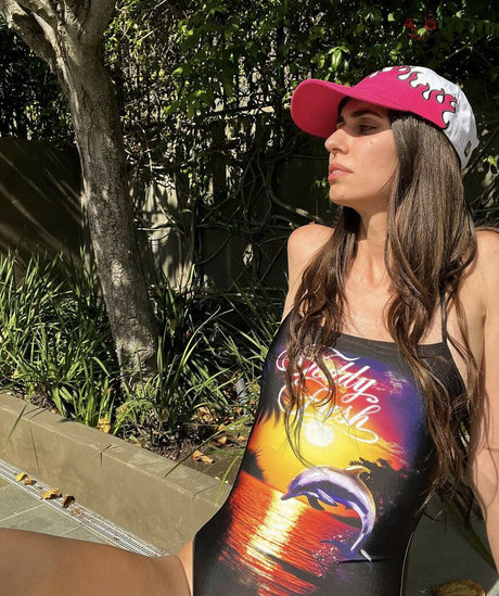 Nacktes geleaktes OnlyFans-Foto von Hila Klein