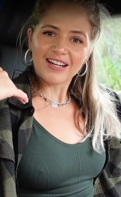 Nacktes geleaktes OnlyFans-Foto von Collete Davis