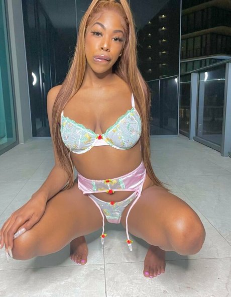 Babygirlnaomii