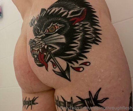 Nacktes geleaktes OnlyFans-Foto von Rippingthroughflesh