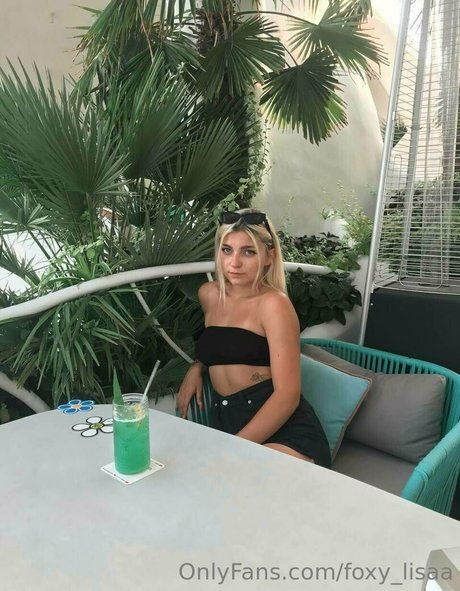 Foxy_lisaa