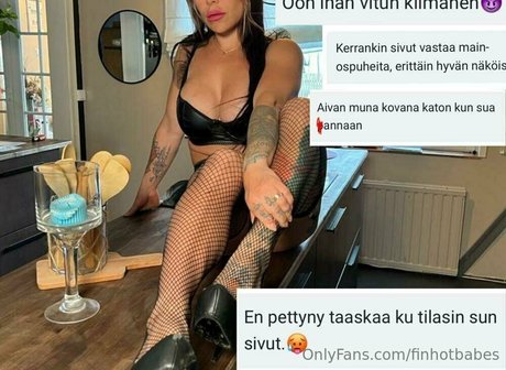 Nacktes geleaktes OnlyFans-Foto von Finhotbabes