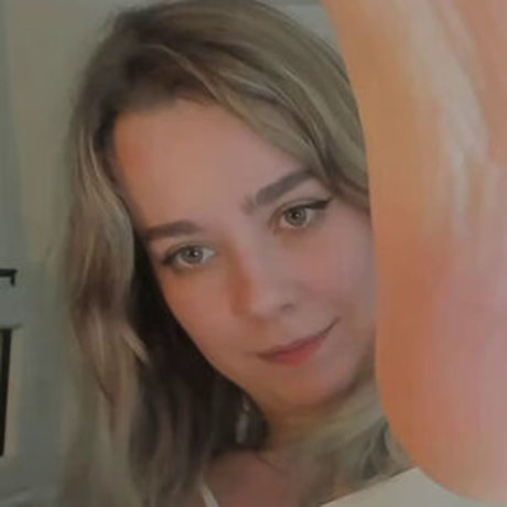 Nacktes geleaktes OnlyFans-Foto von Nadyalecarre