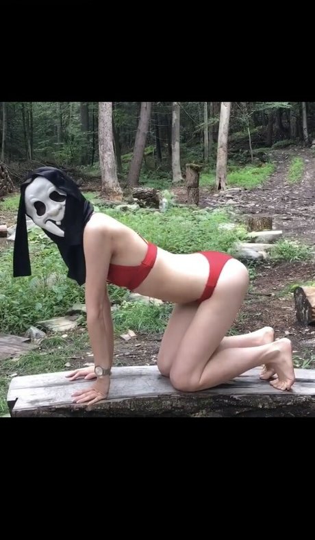 Nacktes geleaktes OnlyFans-Foto von Mia Kerin