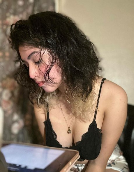 Nacktes geleaktes OnlyFans-Foto von Kristalqr